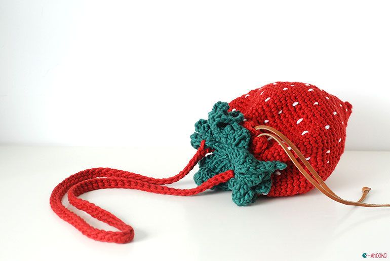 strawberry crochet bag pattern by ahooka